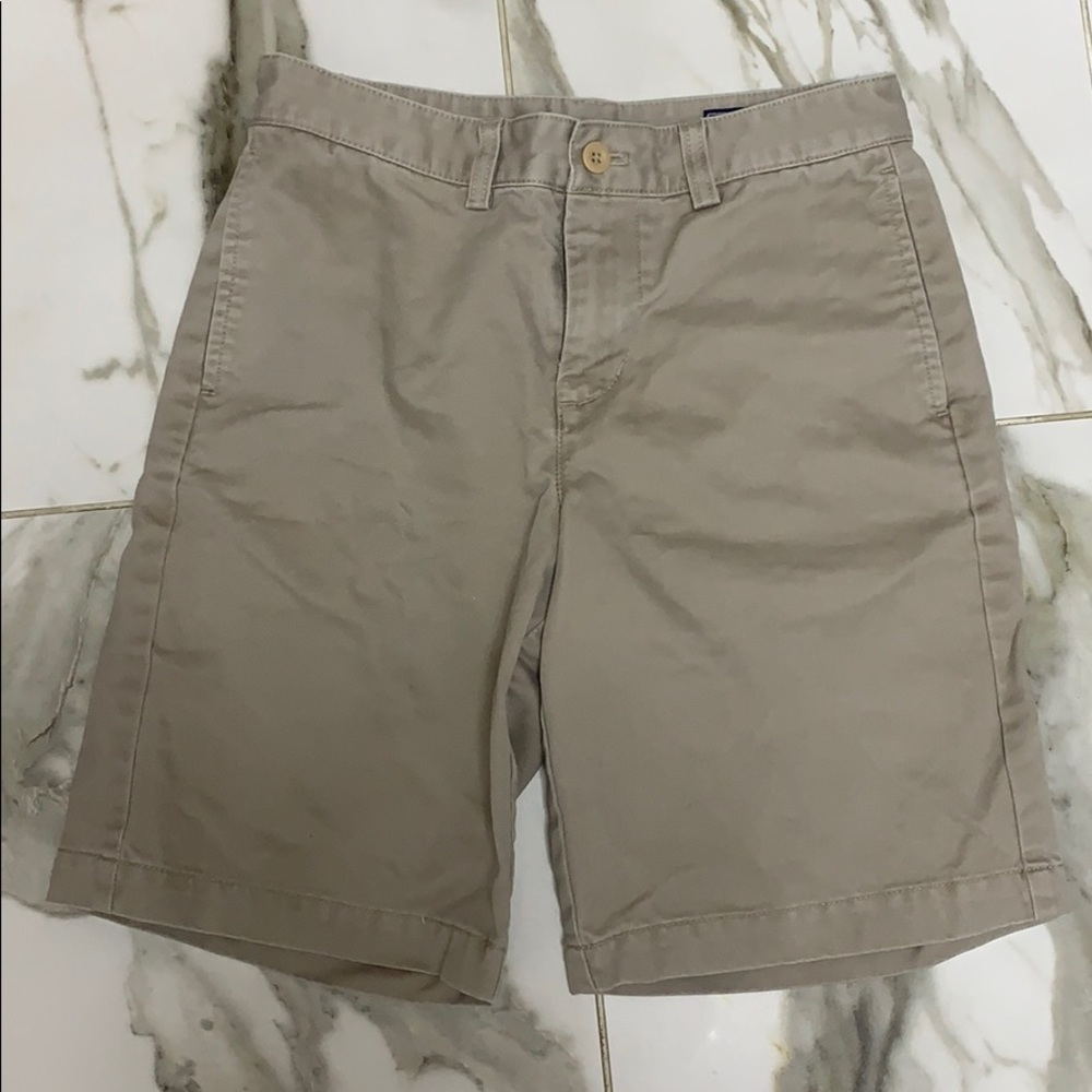 Vineyard Vines boys’ khaki shorts